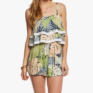 Mink Pink Romper, like new. worn once.